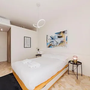 Luminoso In Porta Venezia Apartment Milan